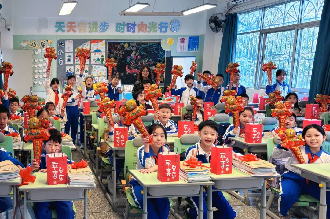 我们开学啦！广东学子花式开学→