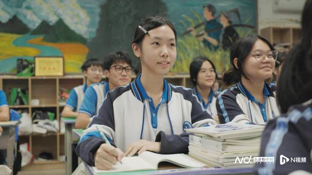 华罗庚中学构建“235140”校本课程体系。